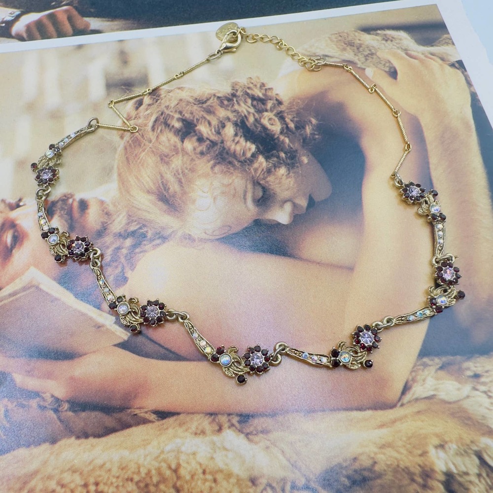 Vintage Yoni Z Vintage Crystal Flower Necklace